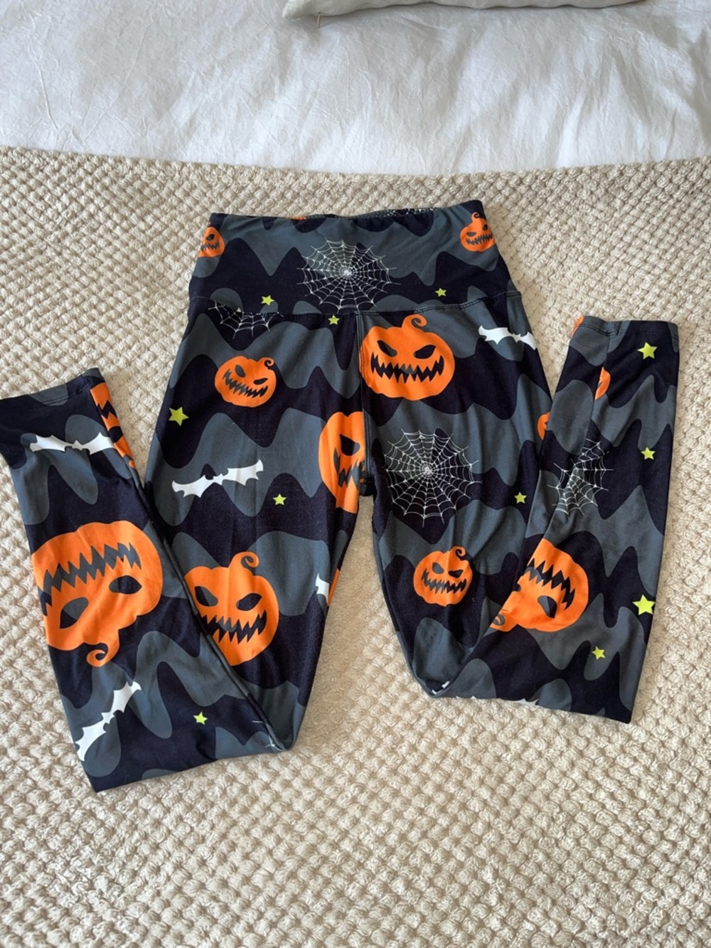 Women Halloween Pumpkin Leggings - Black & Orange